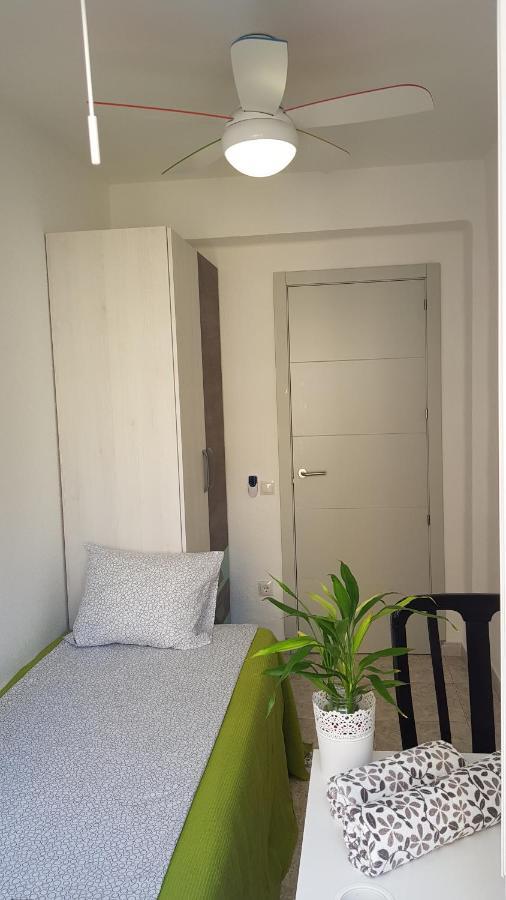 Apartamento Las Palmeras Lägenhet Castellón de la Plana Exteriör bild